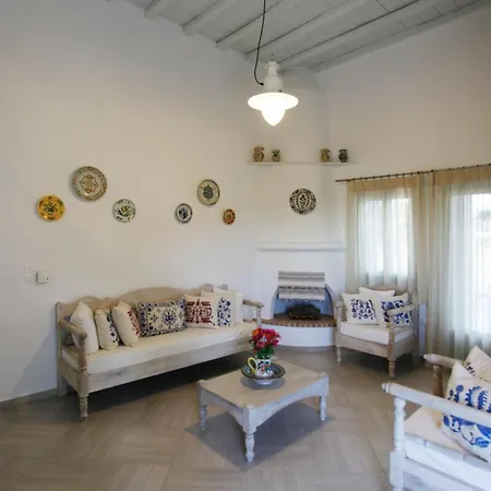 Tiepolo Luxury Ii סקירוס